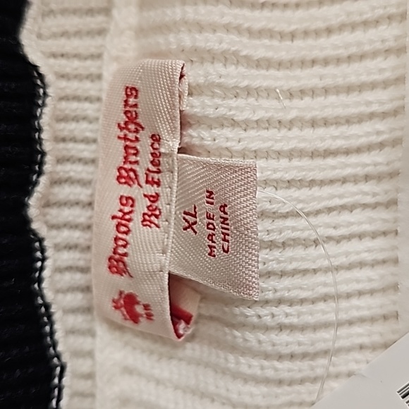 Brooks Brothers Wool Sweater. Navy and Cream. Size XL. - Picture 3 of 4